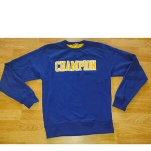 Champion sweatshirt medium,blue, embroidered crewneck